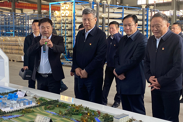 赤峰市党政考察团莅临辽宁一诺环境产业集团有限公司进行参观考察